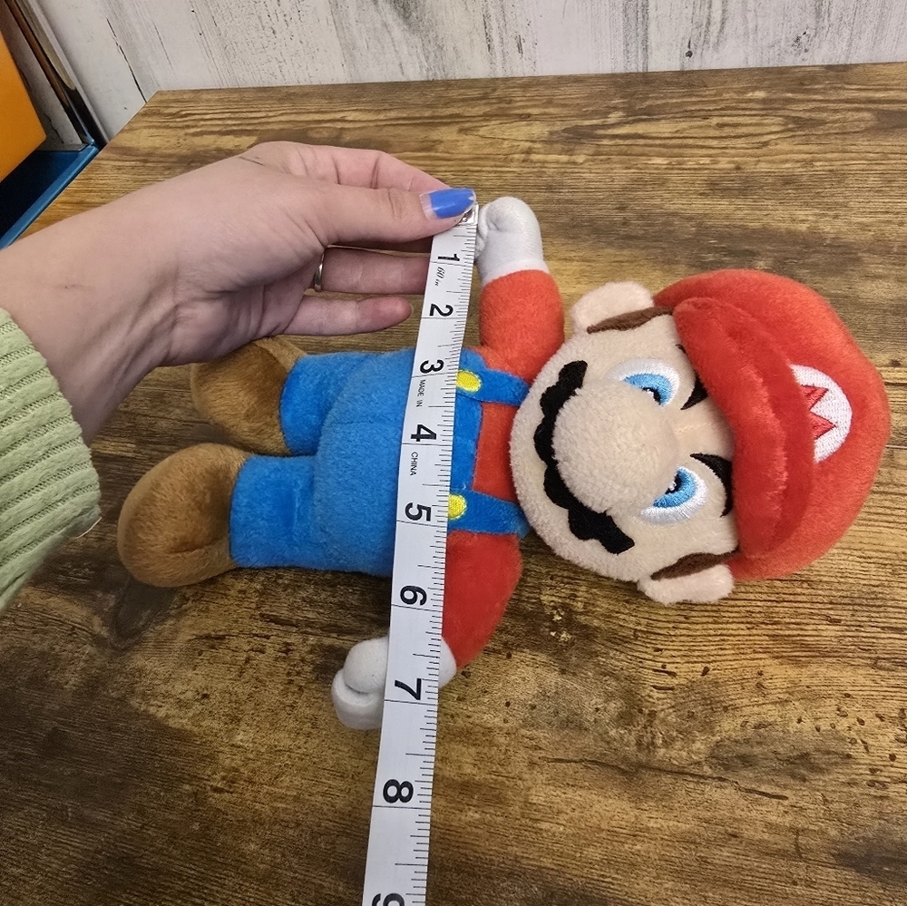 Nintendo Super Mario Plush 2012 - Picture 6 of 7